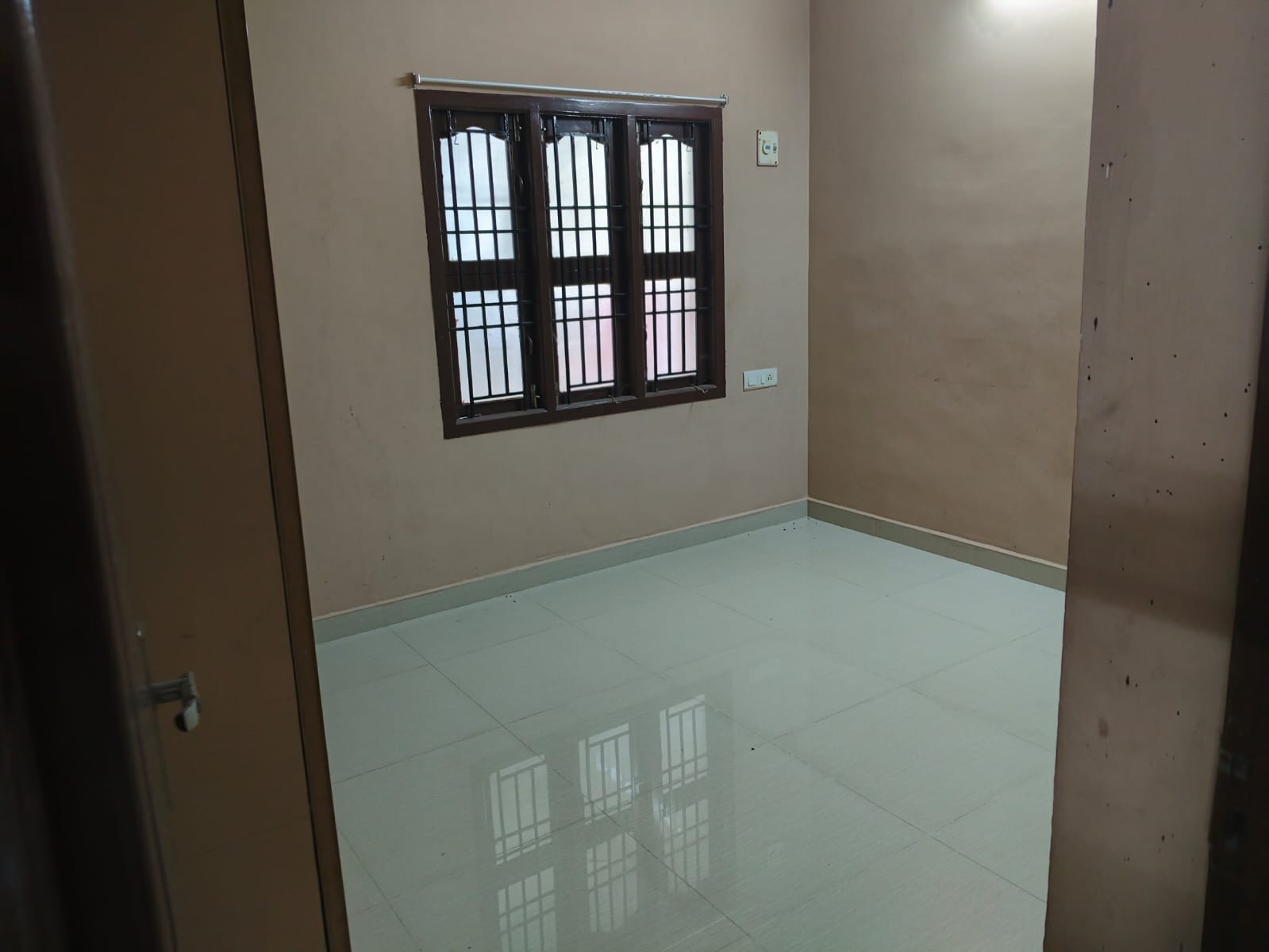 2.5bhk for rent in paruthipattu, chennai
